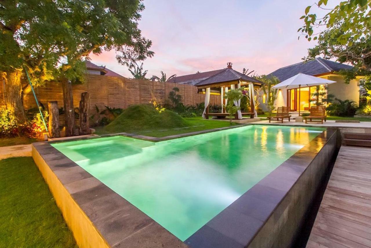 Dinar Hills Ungasan Hotel Uluwatu  Exterior photo